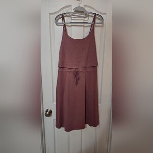 Elegant Mauve Sleeveless Catamaran Dress